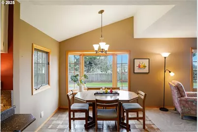 11515 Buena Vista Rd, Independence, OR 97351 - Photo 14