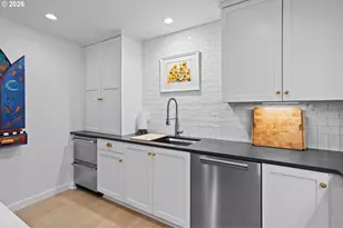 16250 Pacific Hwy, Lake Oswego, OR 97034 - Photo 14