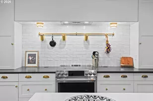 16250 Pacific Hwy, Lake Oswego, OR 97034 - Photo 12