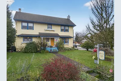 648 W Main St, Carlton, OR 97111 - Photo 1