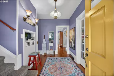 648 W Main St, Carlton, OR 97111 - Photo 4