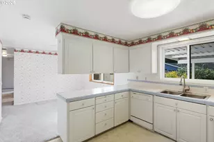 3654 SE Bentley St, Hillsboro, OR 97123 - Photo 10