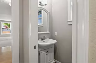 16431 Willamette Valley Dr, Oregon City, OR 97045 - Photo 16