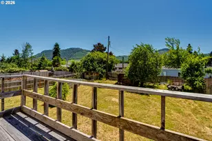 220 E Main St, Lowell, OR 97452 - Photo 28