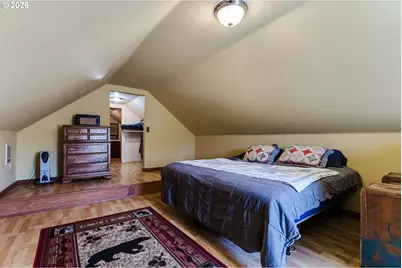 220 E Main St, Lowell, OR 97452 - Photo 24