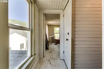 220 E Main St, Lowell, OR 97452 - Photo 32