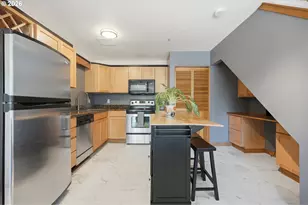 606 NW Naito Pkwy, Portland, OR 97209 - Photo 18