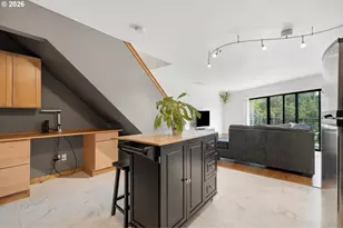 606 NW Naito Pkwy, Portland, OR 97209 - Photo 16