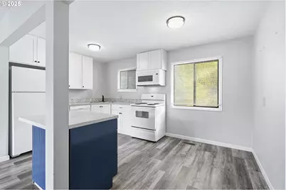 635 SE Walnut St, Hillsboro, OR 97123 - Photo 30