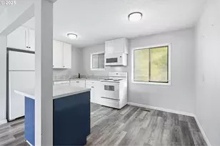 635 SE Walnut St, Hillsboro, OR 97123 - Photo 30