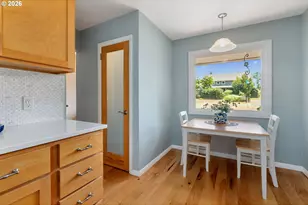 3200 Clemmons Dr, Hood River, OR 97031 - Photo 10