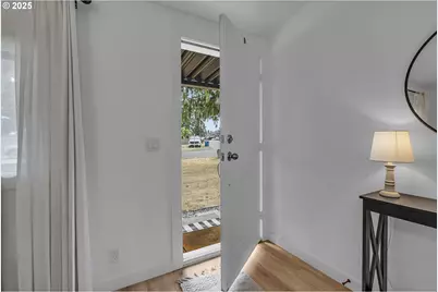 20923 NE Filbert St, Aurora, OR 97002 - Photo 14