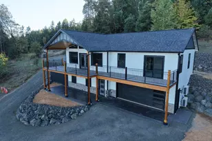 206 Wilene Ct, Roseburg, OR 97471 - Photo 2