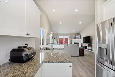 1371 Tirion Ave, Eugene, OR 97404 - Photo 14