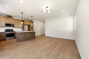 520 S Buxton St, Troutdale, OR 97060 - Photo 10