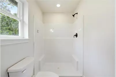 520 S Buxton St, Troutdale, OR 97060 - Photo 14