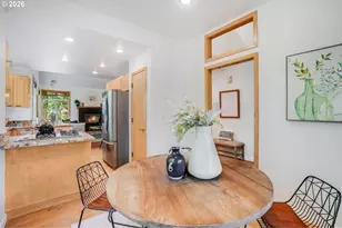 2439 SW Idaho St, Portland, OR 97239 - Photo 4