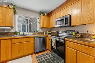 12014 SE Bush St, Portland, OR 97266 - Photo 6