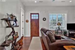 290 Harbor St, Florence, OR 97439 - Photo 6