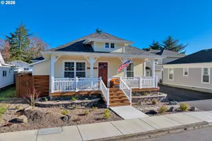 290 Harbor St, Florence, OR 97439 - Photo 1