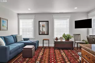 290 Harbor St, Florence, OR 97439 - Photo 34