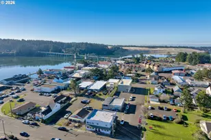 290 Harbor St, Florence, OR 97439 - Photo 44