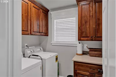 290 Harbor St, Florence, OR 97439 - Photo 14