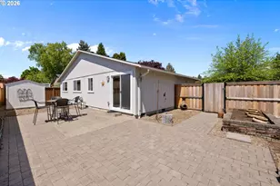 168 NE 38th Ave, Hillsboro, OR 97124 - Photo 24