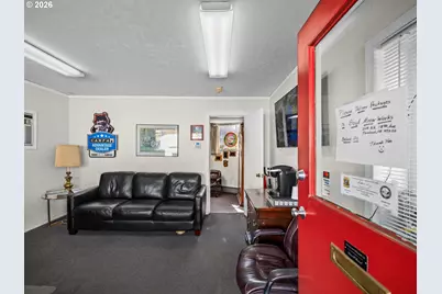 1840 NE Sandy Blvd, Portland, OR 97232 - Photo 22