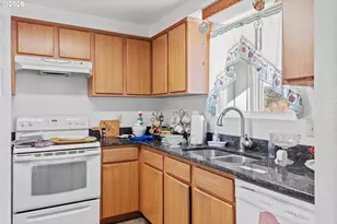 536 18th St, Myrtle Point, OR 97458 - Photo 8