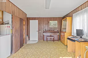 536 18th St, Myrtle Point, OR 97458 - Photo 22