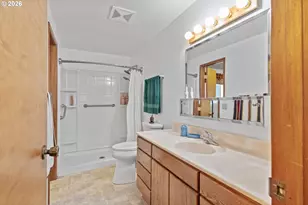 536 18th St, Myrtle Point, OR 97458 - Photo 20