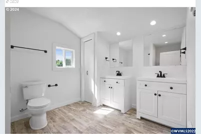 1117 6th St, Salem, OR 97304 - Photo 4