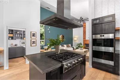 5210 SW Hewett Blvd, Portland, OR 97221 - Photo 12