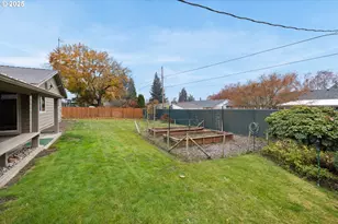 1628 Mistwood Dr, Keizer, OR 97303 - Photo 28