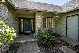 1625 Victorian Way, Eugene, OR 97401 - Photo 2