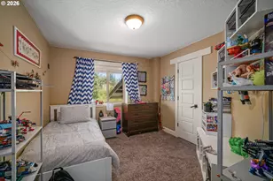 2015 Landaggard Dr, Salem, OR 97304 - Photo 36