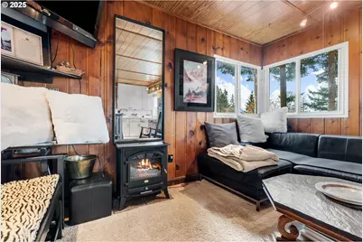 710 Highline Dr, Hood River, OR 97031 - Photo 16