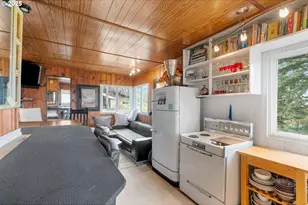 710 Highline Dr, Hood River, OR 97031 - Photo 12