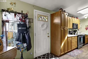 538 Lochaven Ave, Springfield, OR 97477 - Photo 16