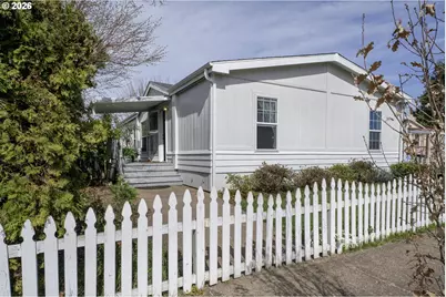 538 Lochaven Ave, Springfield, OR 97477 - Photo 1