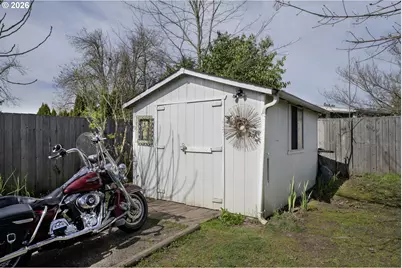538 Lochaven Ave, Springfield, OR 97477 - Photo 32