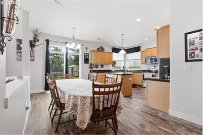 305 SE Oak View Ln, Estacada, OR 97023 - Photo 4