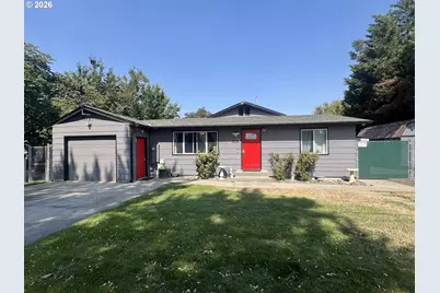 131 SE 3rd Ave, Milton-Freewater, OR 97862 - Photo 2