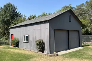 131 SE 3rd Ave, Milton-Freewater, OR 97862 - Photo 26
