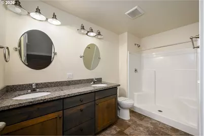 110 Teresa Ln, Winston, OR 97496 - Photo 18