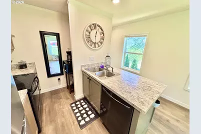 1003 Arburnia St, Myrtle Creek, OR 97457 - Photo 6