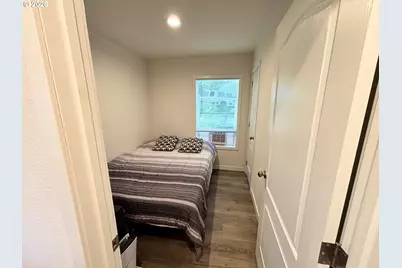 1003 Arburnia St, Myrtle Creek, OR 97457 - Photo 8