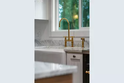31616 SW Isle Way Ln, West Linn, OR 97068 - Photo 14