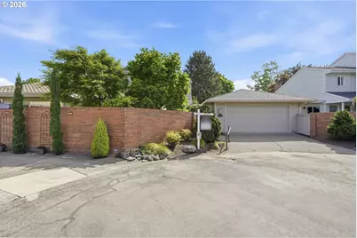 7430 SW Greens View Ct, Wilsonville, OR 97070 - Photo 4